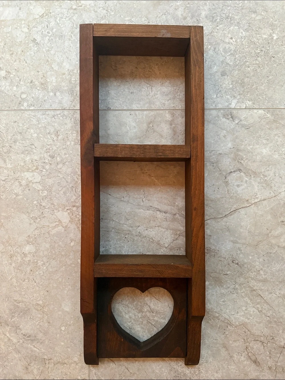 Vintage Solid Wooden Vertical Shelf Heart
